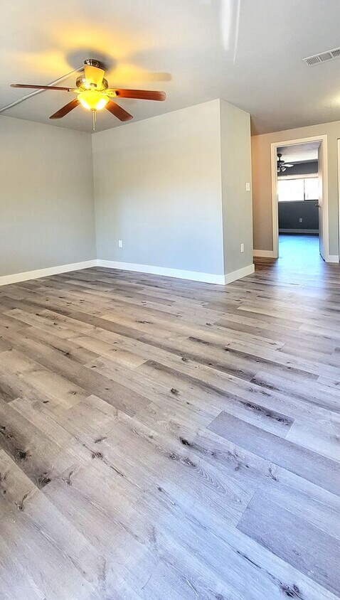 Building Photo - 629 SW 68th Terrace