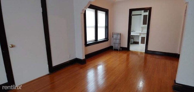 Foto del edificio - 227 E Townsend St