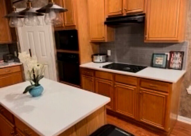 Foto del edificio - 11820 Duxbury Dr