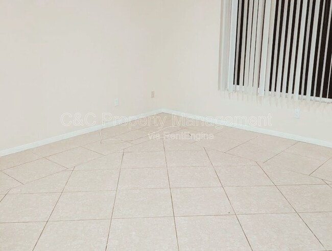 Foto del edificio - 13392 Mohawk Rd