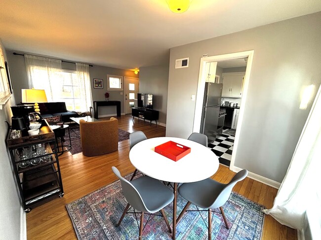 Foto del edificio - 4242 N Olsen Ave
