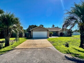 Building Photo - 1876 Jamaica Dr