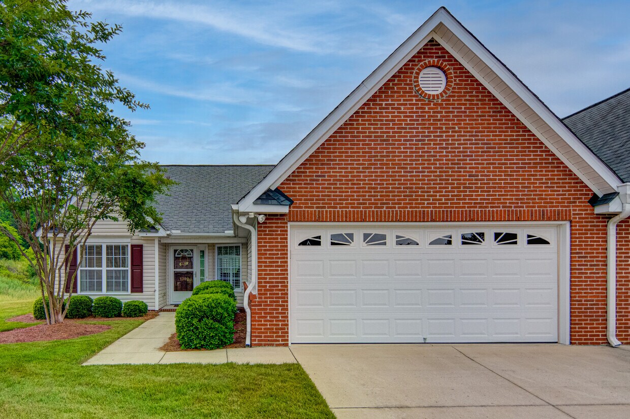 Photo - 1302 Bayswater Dr (High Point, NC)