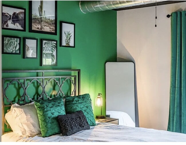 Foto del edificio - Unique 3 bedroom furnished within walking distance to Jameson YMCA in Wyndhurst