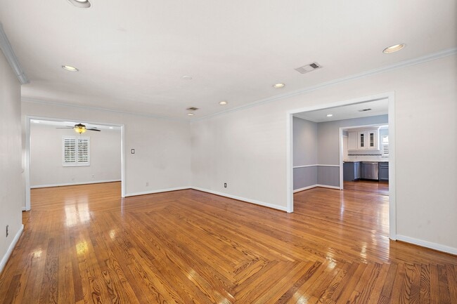 Building Photo - 3807 Northwestern St