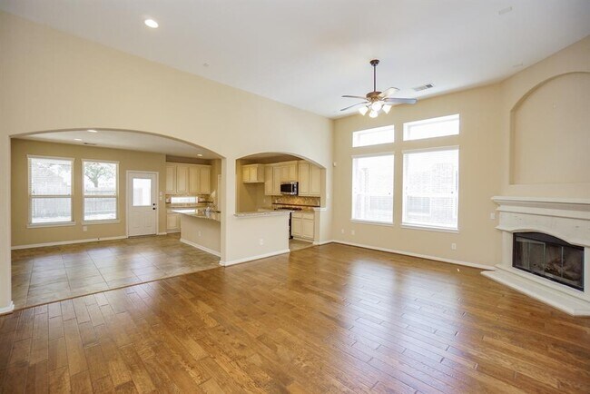 Foto del edificio - 6203 Brookmall Dr