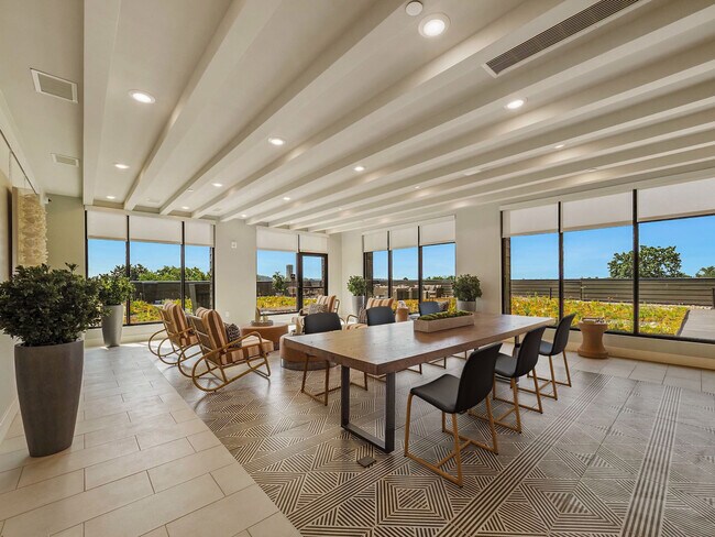 Foto del edificio - Big Sky Flats