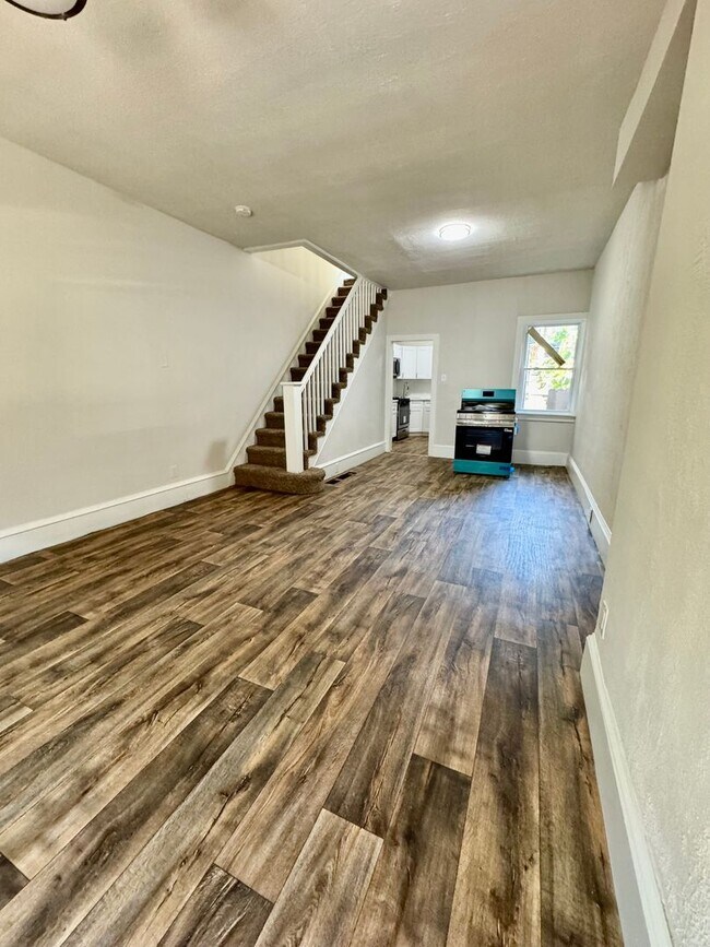 Foto del edificio - Charming 3-bedroom, 1-bath home