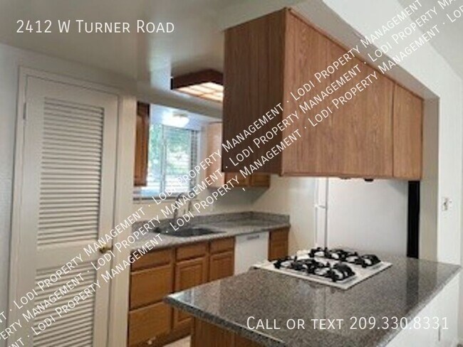Foto del edificio - 2412 W Turner Rd