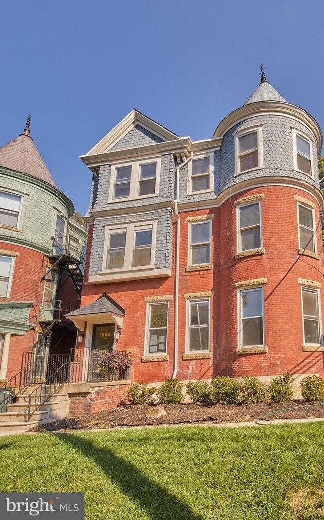 Building Photo - 1608 N Broom St