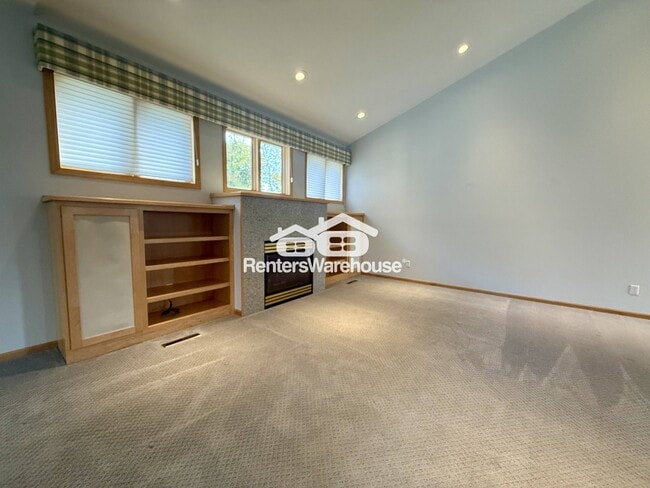 Building Photo - 9536 Windflower Pl N