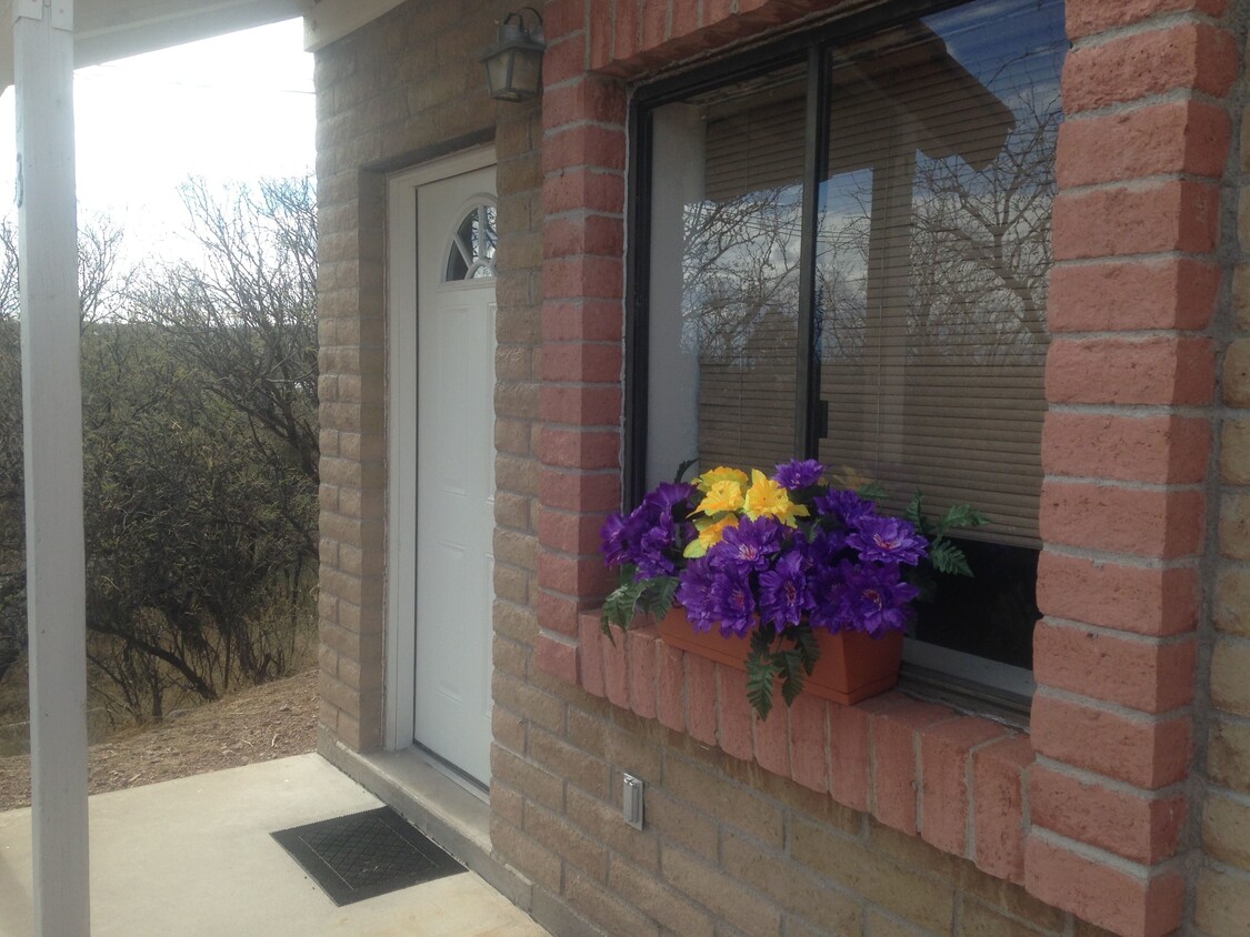 Primary Photo - 1238 Urano Ct