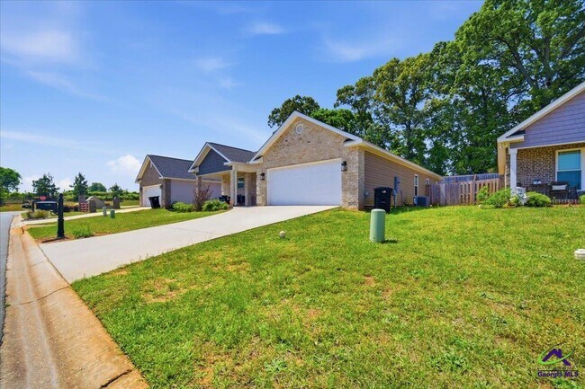 Foto del edificio - 103 Hawks Rdg Trce