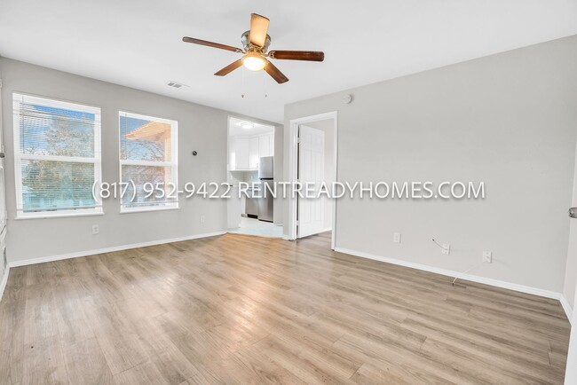 Foto del edificio - 3934 Orlando Ct