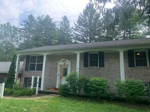 Building Photo - 103 Salem Dr