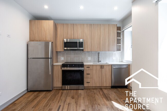 Photo - 1329 W Estes Ave Apartment