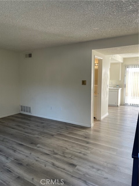 Building Photo - 760 N Adele St