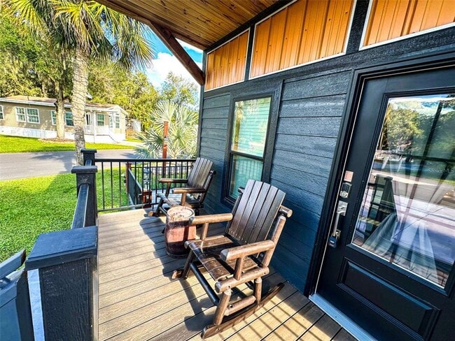 Building Photo - 107 Long Hammock Dr