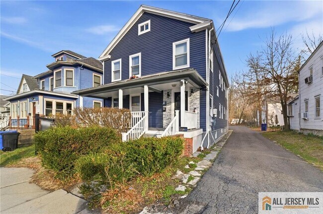 Building Photo - 29 Grant St