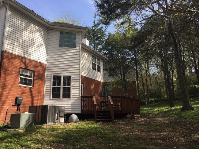 Back of home - 1004 Austin Ct