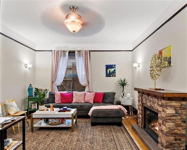 Building Photo - 84-02 Beverly Rd