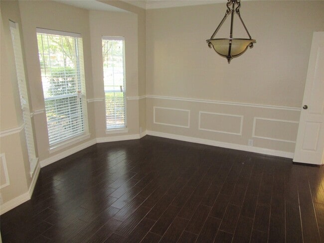 Foto del edificio - 914 Ivory Ridge Ln