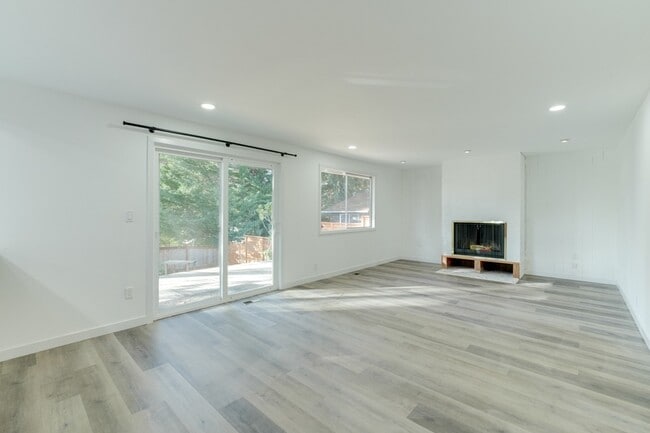 Foto del edificio - 12225 105th Ave NE