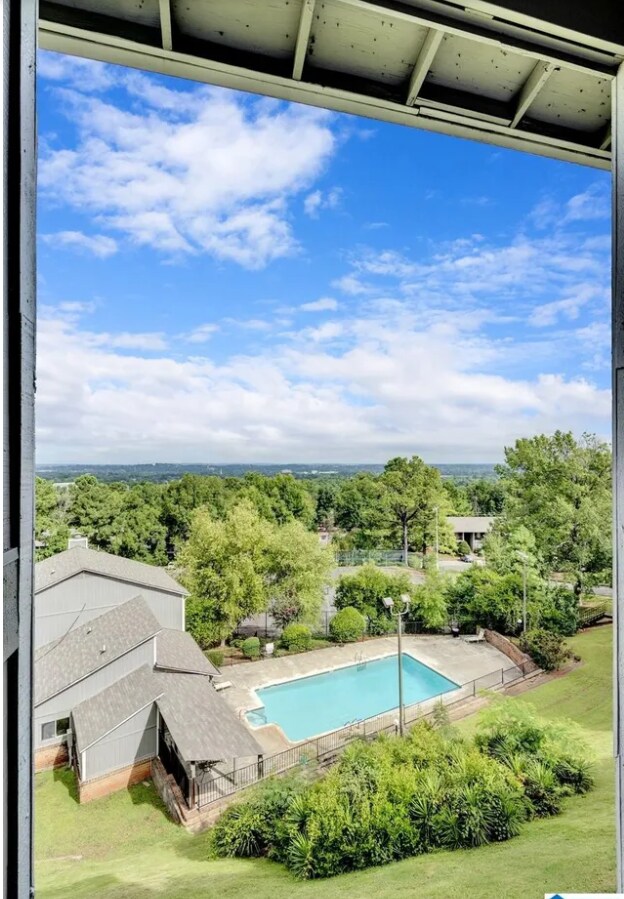 Foto del edificio - 422 Skyview Dr