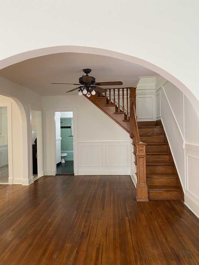 Staircase & Bathroom - 1015 N Gardner St