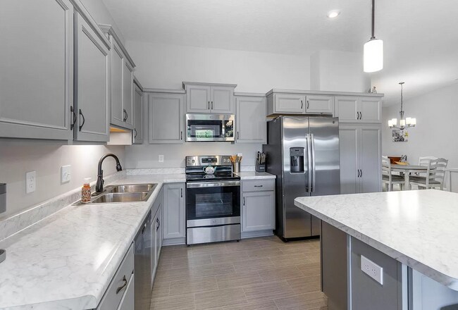Foto del edificio - 7612 Woodhaven Ct