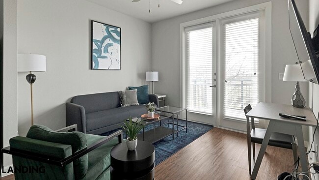 Building Photo - 4300 Cromwell Dr