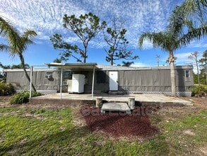 Building Photo - 8086 Heck Dr
