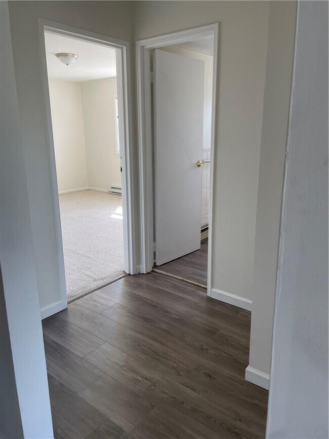 300 Meadowside Rd Unit 203, Milford, CT 06460 Condo for Rent in