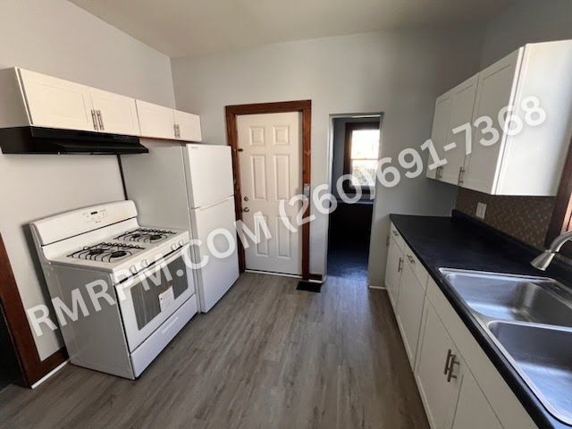 Foto del edificio - 1403 Cass St