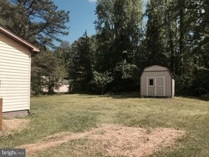 Building Photo - 578 Shorewood Dr