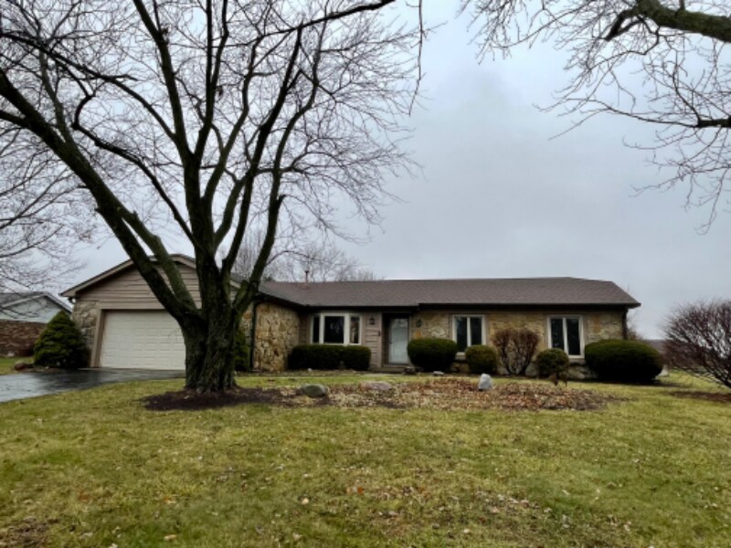 6892 W Brier Creek Dr, New Palestine, IN 46163 House Rental in New Palestine, IN
