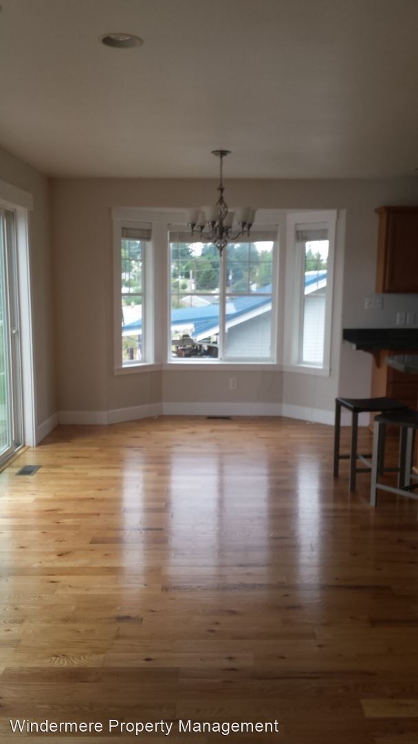 Building Photo - 4 br, 3.5 bath House - 1918 Taft Avenue