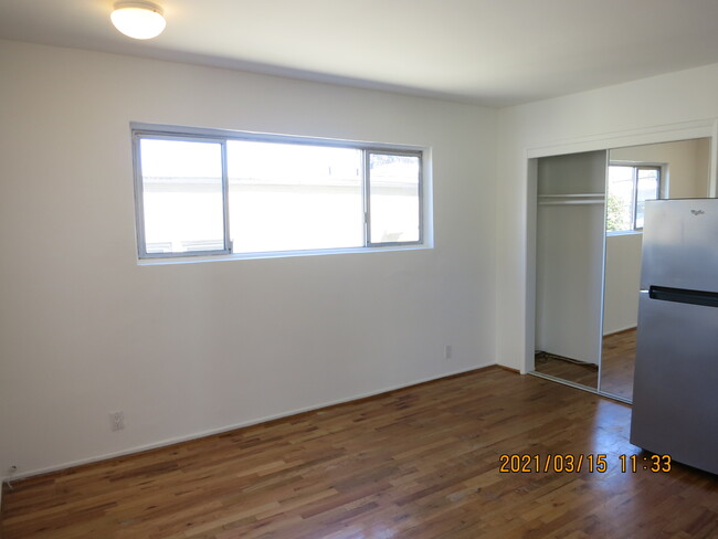 Building Photo - 109 Breeze Ave