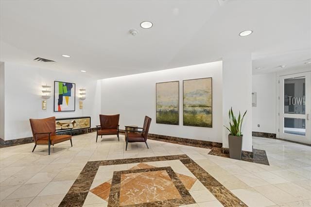 Foto del edificio - 6211 W Northwest Hwy
