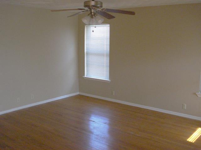 Foto del edificio - 1704 Cordell St