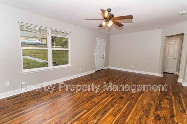 Foto del edificio - 1712 Tunnel Blvd