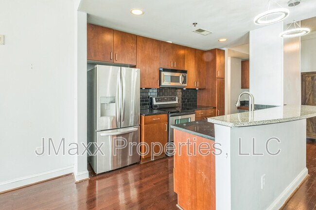 Foto del edificio - 361 17th St NW