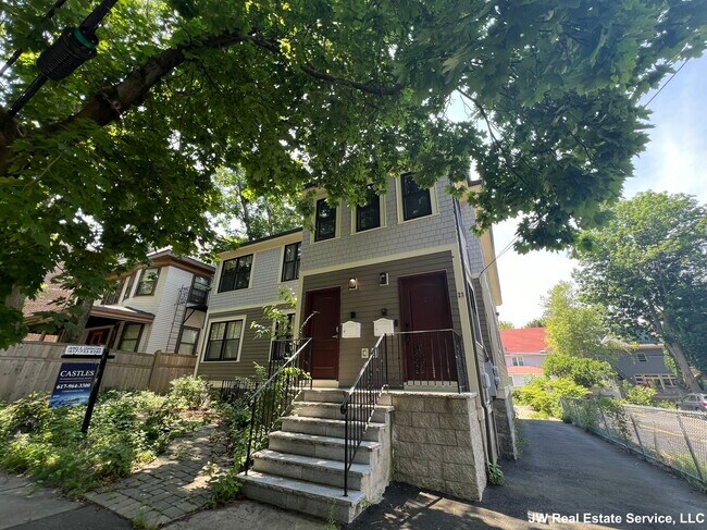 Foto del edificio - 23 Winslow Rd