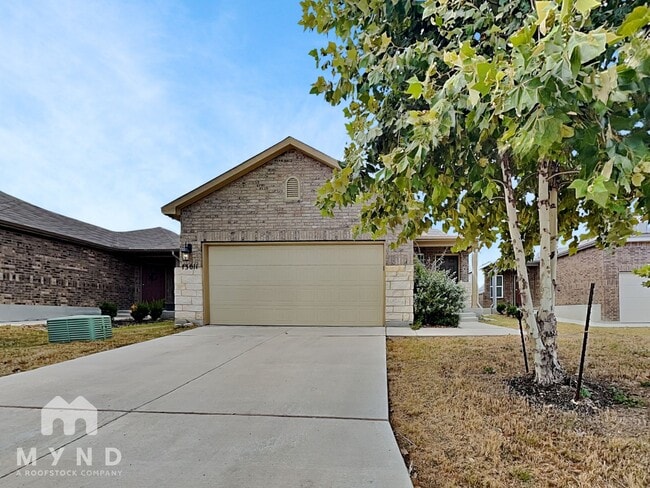 Building Photo - 13011 Lineberry Ln