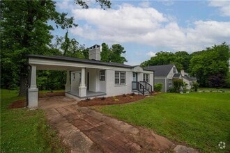 Building Photo - 2137 Delowe Dr
