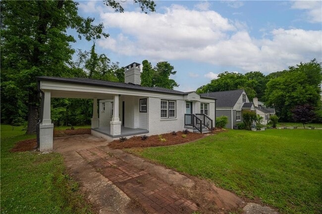 Photo - 2137 Delowe Dr House