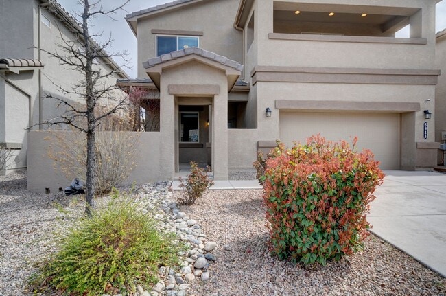 Building Photo - Amazing Four Bedroom in Highly Desired Wes...
