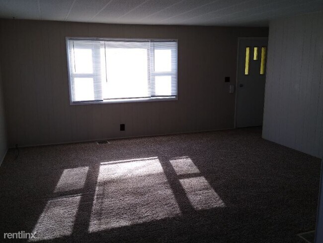 Foto del edificio - 4563 Berrywood Dr N