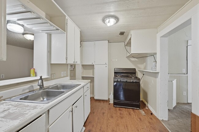 Building Photo - 1025 Chaffin St