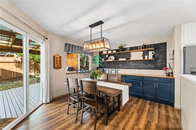 Building Photo - 4 BED & 2.5 SINGLE FAMILY HOUSE FOR RENT